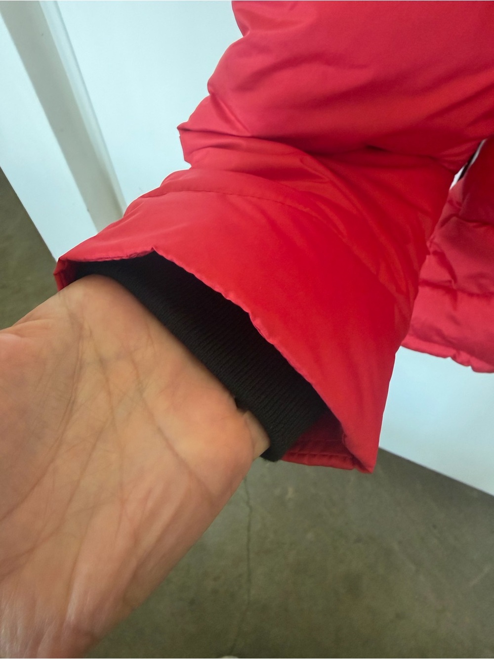 Women's Red Hooded Puffer Jacket - Lightweight Warmth - Picture 11 of 11